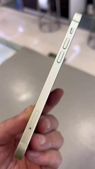 年輕人的第一臺iphone